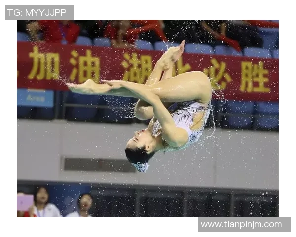 优雅飞翔，水下华舞：跳水运动的魅力
