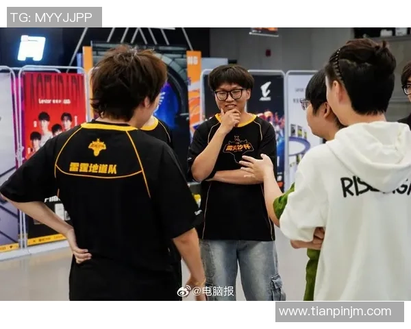 全球顶级电竞赛事盛典揭幕热血对决引爆年轻玩家激情梦想舞台 全球顶级电竞赛事盛典揭幕热血对决引爆年轻玩家激情梦想舞台