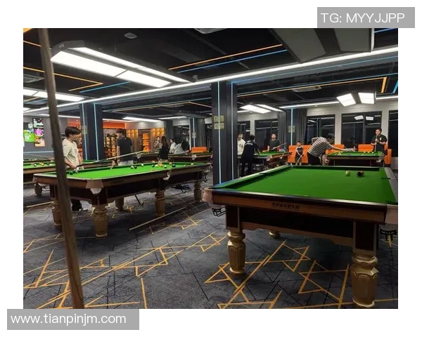 围绕台球运动深入探索技巧训练方法与竞技魅力发展趋势的全景解析 围绕台球运动深入探索技巧训练方法与竞技魅力发展趋势的全景解析