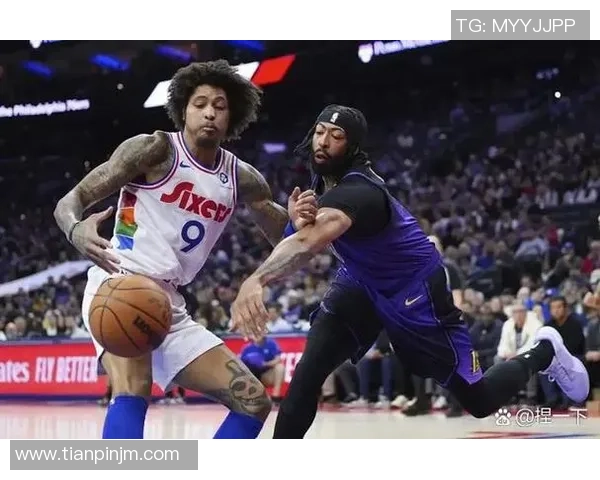 湖人勇士巅峰对决再燃战火詹姆斯库里引爆全场焦点 湖人勇士巅峰对决再燃战火詹姆斯库里引爆全场焦点