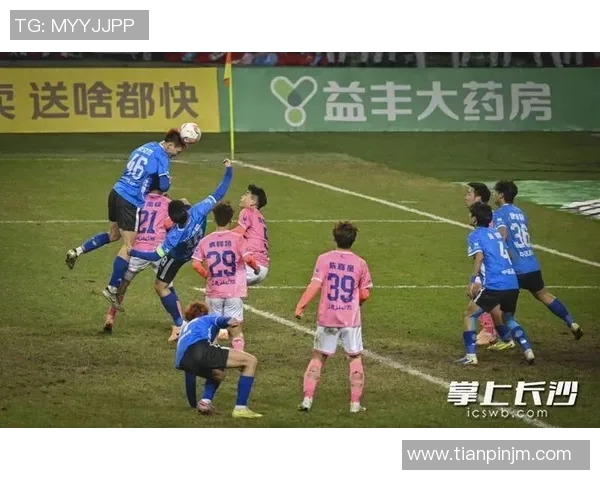 湘超足球蓄势待发 迎接新赛季挑战与机遇 湘超足球蓄势待发 迎接新赛季挑战与机遇