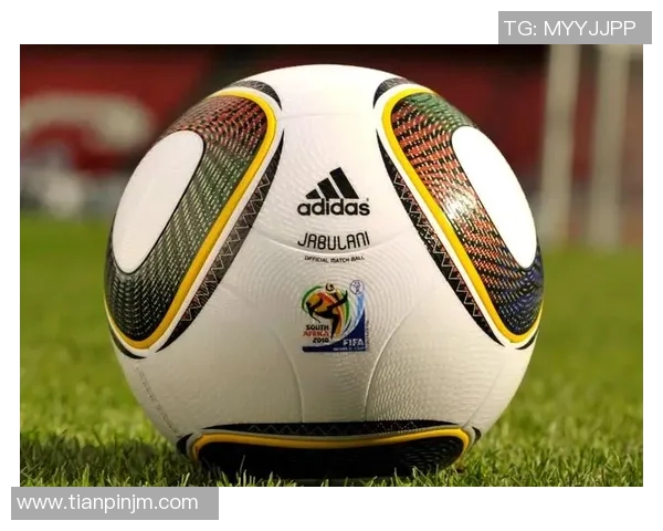 足球全球风云：从草根到世界杯，探索这项运动的历史与未来发展