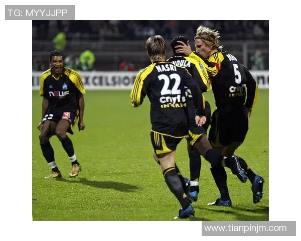 里昂主场迎战马赛巅峰对决两大劲旅展开技术与荣耀之战